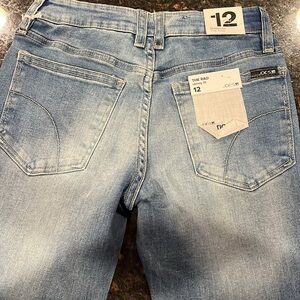 Brand new girls size 12 skinny fit Joe’s jeans. Excellent condition never worn.